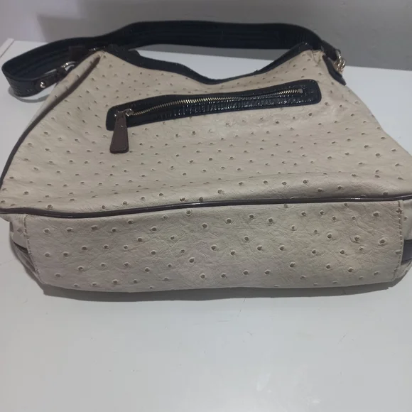 Guess cream black brown pebble leather shoulder back. - Picture 5 of 5